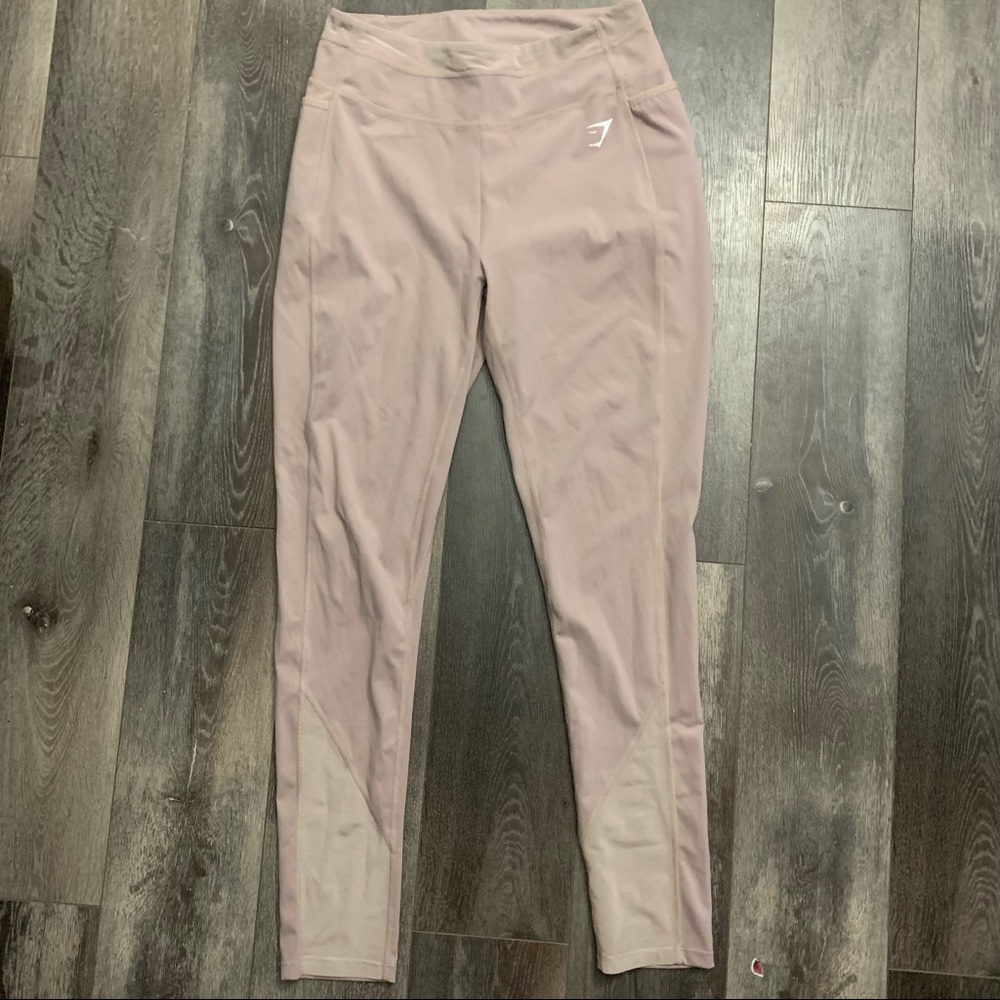 Gym shark pocket leggings